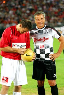 A pilóták nyerték a jótékonysági labdarúgó-mérkőzést-stock-foto