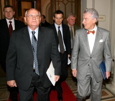 Világpolitikai Fórum Budapesten-stock-foto