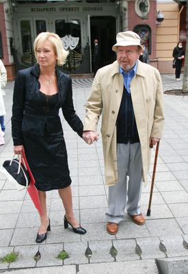 Felavatták a Halhatatlanok sétányát-stock-photo