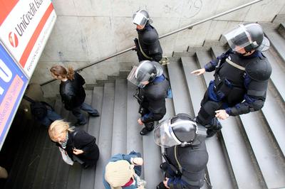 Hídblokád és tüntetés a belvárosban-stock-foto