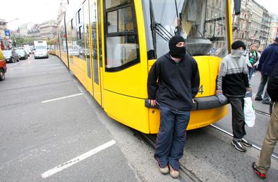 Hídblokád és tüntetés a belvárosban-stock-foto