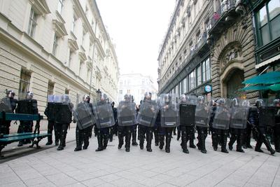 Hídblokád és tüntetés a belvárosban-stock-foto