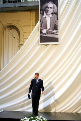 Faludy György emléktábla-stock-foto