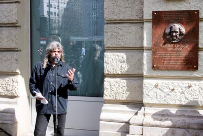 Faludy György emléktábla-stock-foto