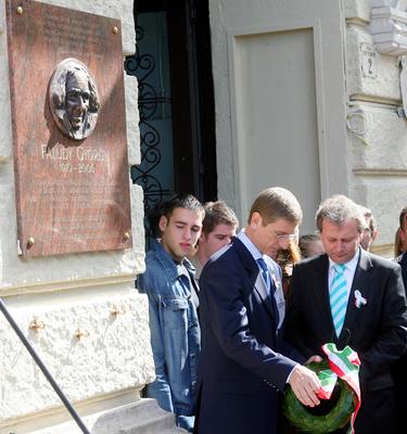 Faludy György emléktábla-stock-foto
