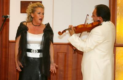 Viktor Juscsenko Budapesten-stock-foto