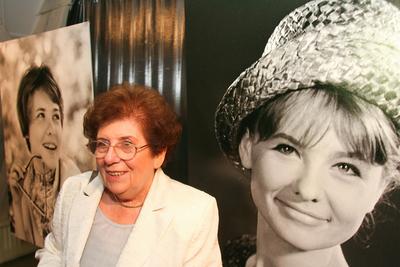 Keleti Éva fotókállítása Törőcsik Mariról-stock-foto