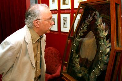 100 éves a Kabaré-stock-foto