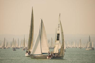 Kékszalag vitorlásverseny-stock-foto