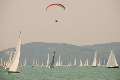 Kékszalag vitorlásverseny-stock-foto