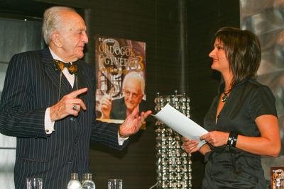 Megjelent az Ördögök ügyvédei 3-stock-foto