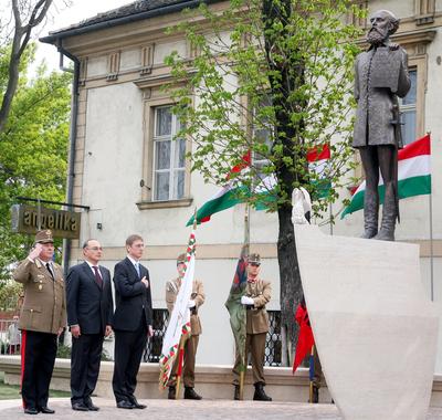 Batthyány szobor leleplezése a Batthyány téren-stock-foto