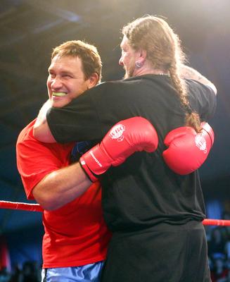 Sztárbox gála - senki sem úszta meg pofon nélkül!-stock-foto