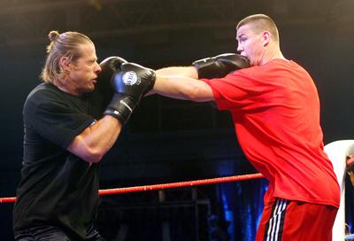 Sztárbox gála - senki sem úszta meg pofon nélkül!-stock-foto