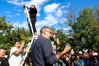 T?ntet?s Hatvanpuszt?n. A k?pen Hadh?zy ?kos.2025.09.27.Fot?:V?r?s Szil?rd-stock-foto