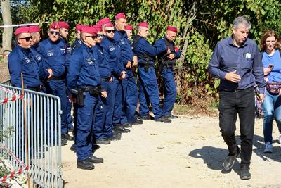 T?ntet?s Hatvanpuszt?n. A k?pen Hadh?zy ?kos.2025.09.27.Fot?:V?r?s Szil?rd-stock-foto