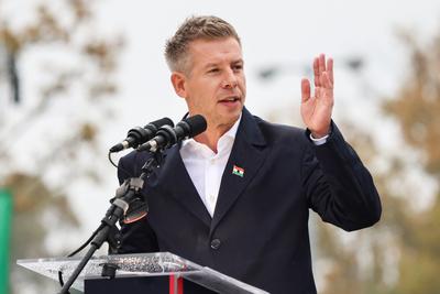 A Tisza P?rt Nemzeti menete. A k?pen Magyar P?ter.2025.10.23.Fot?:V?r?s Szil?rd-stock-foto