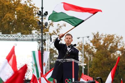 A Tisza P?rt Nemzeti menete. A k?pen Magyar P?ter.2025.10.23.Fot?:V?r?s Szil?rd-stock-foto