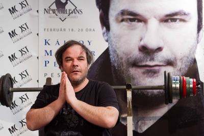 K?lloy Moln?r P?ter koncertj?nek beharangoz? sajt?t?j?koztat?ja a New Orleans Music Clubban.2012.02.07.Fit?:V?r?s Szil?rd-stock-foto