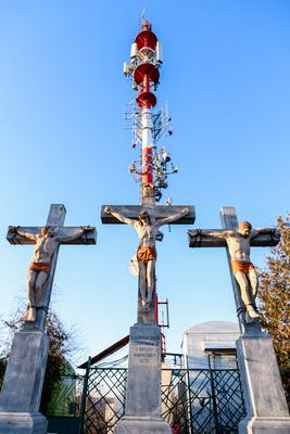 Fesz?let ?s t?vk?lzl?si antenna Szeksz?rdon.2026.02.28.Fot?:V?r?s Szil?rd-stock-foto