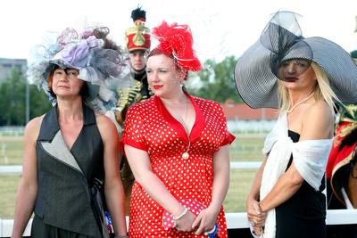 85. galopp Magyar Derby-stock-foto