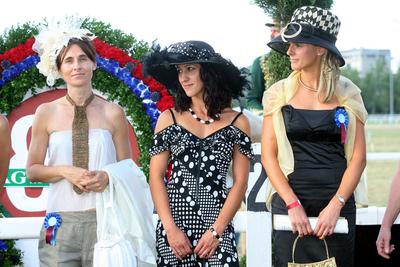 85. galopp Magyar Derby-stock-foto