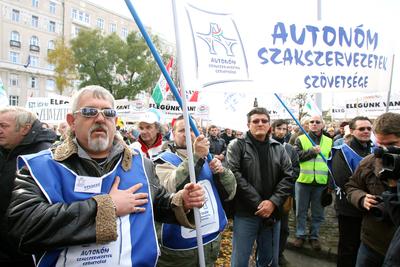 Tüntetés az egészségbiztosítási rendszer átalakítása ellen-stock-foto