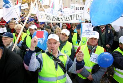 Tüntetés az egészségbiztosítási rendszer átalakítása ellen-stock-foto