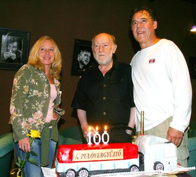 A pulóvergyűjtő századik előadása-stock-foto