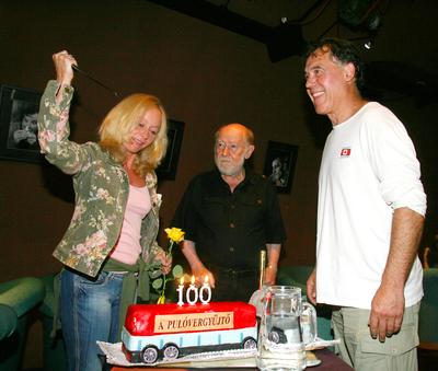 A pulóvergyűjtő századik előadása-stock-foto