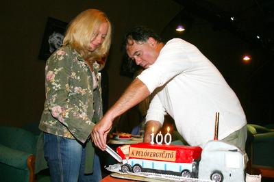 A pulóvergyűjtő századik előadása-stock-foto