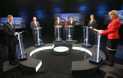 Miniszterelnök-jelöltek TV vitája-stock-foto