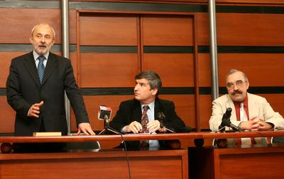 Könyvbemutató - Kettős kötés-stock-foto