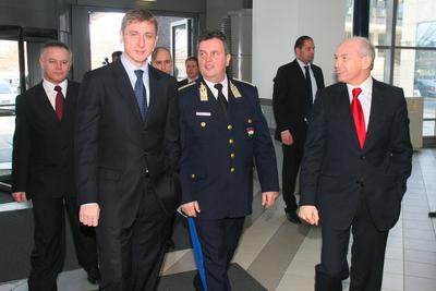 Évet értékeltek a rendőrök-stock-foto