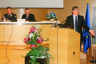 Évet értékeltek a rendőrök-stock-foto