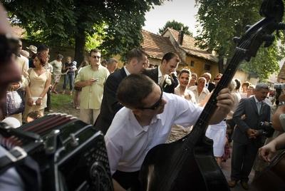 Szerb esküvő-stock-photo