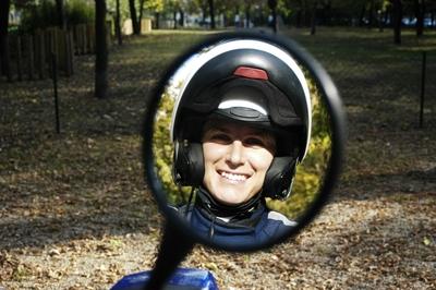 Horváth Brigitta motorosrendőr-stock-foto