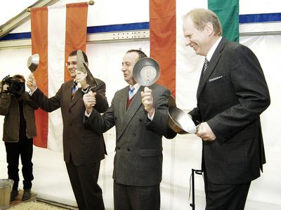 Elhelyezték az M6-os alapkövét-stock-foto