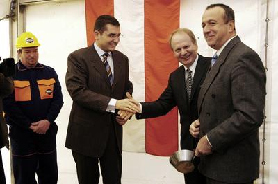 Elhelyezték az M6-os alapkövét-stock-foto