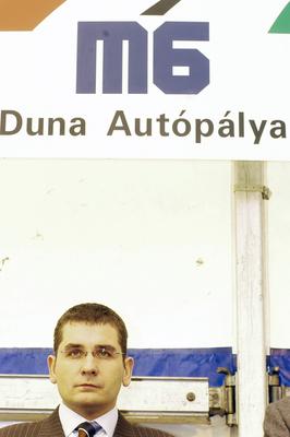 Elhelyezték az M6-os alapkövét-stock-foto