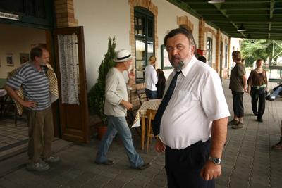 Állomás - A Duna TV saját gyártású sorozata-stock-photo