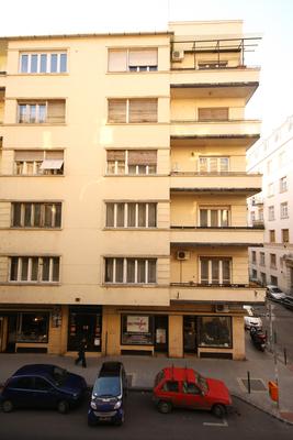 Bauhaus stílusban épült ház-stock-foto