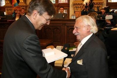 Díszpolgári Cím, Pro Urbe, Budapestért - díjátadó-stock-foto