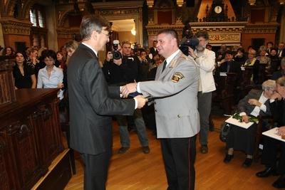 Díszpolgári Cím, Pro Urbe, Budapestért - díjátadó-stock-foto