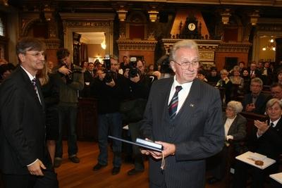 Díszpolgári Cím, Pro Urbe, Budapestért - díjátadó-stock-foto