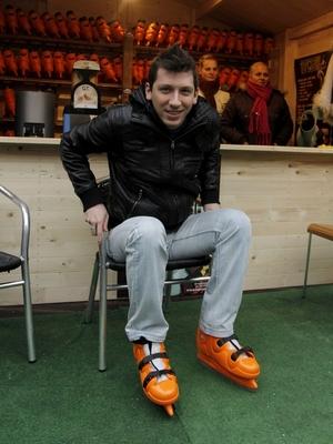 Új műjégpálya nyílt a Corvin Bevásárlóközpont tetején-stock-foto