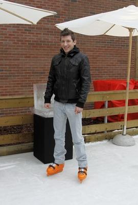 Új műjégpálya nyílt a Corvin Bevásárlóközpont tetején-stock-foto