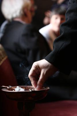 Parlament - dohányzó-stock-foto