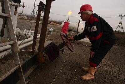 Földgáz-kitermelés, Makói-árok-stock-foto