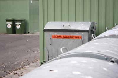 Hulladékudvar a XVIII. kerületben-stock-foto